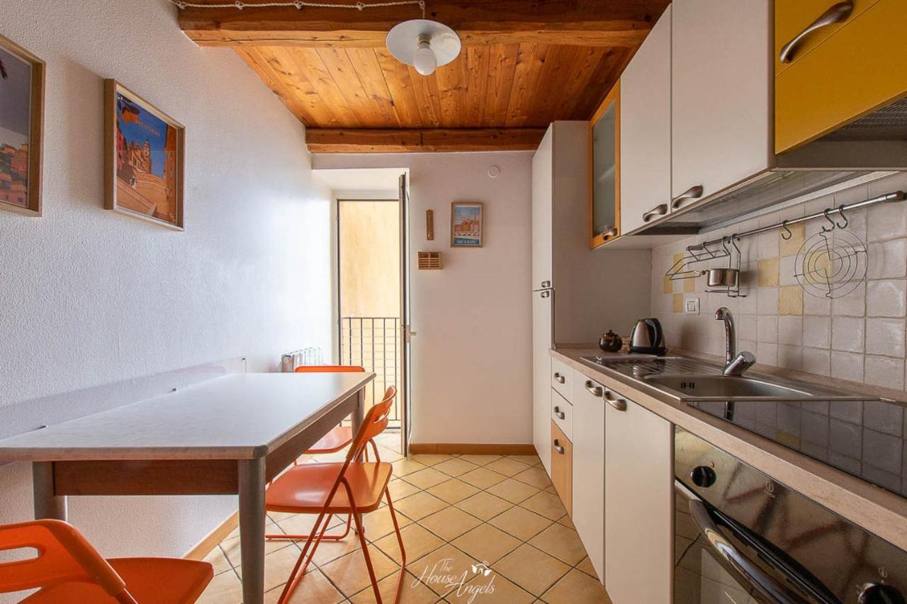 Vista Mare E Comfort In Centro Storico Ментона Екстериор снимка