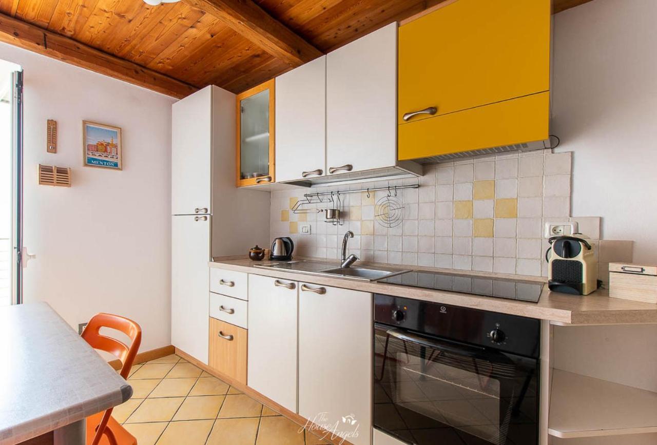 Vista Mare E Comfort In Centro Storico Ментона Екстериор снимка
