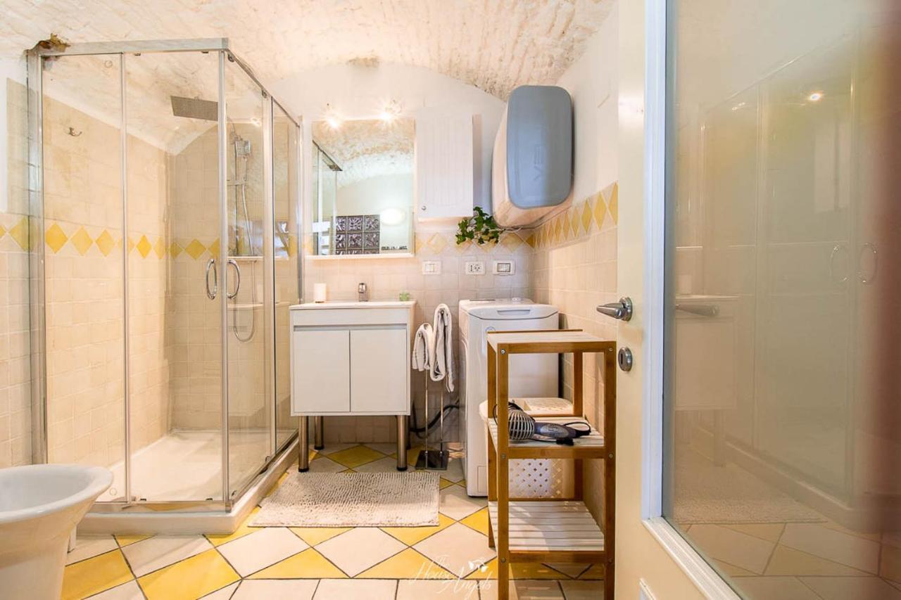 Vista Mare E Comfort In Centro Storico Ментона Екстериор снимка